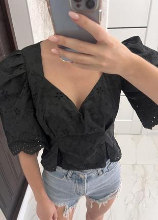 Топ зара з вишивкою