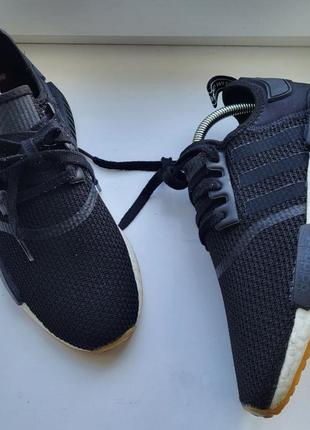 Летние мягкие удобные кроссовки 
adidas Ultra Boost 1.0 Mississippi State