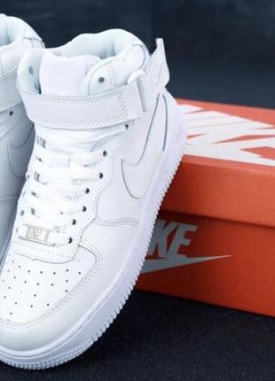 Высокие кожаные кроссовки nike force white black высокие кожаные беженые кроссовки найк форс5 фото