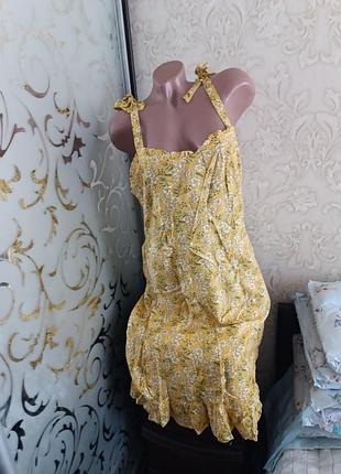 Легке літнє плаття