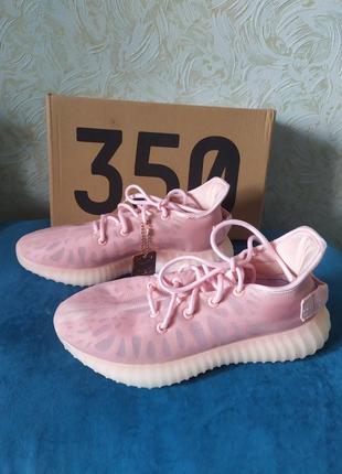 Кроссовки adidas yeezy boost