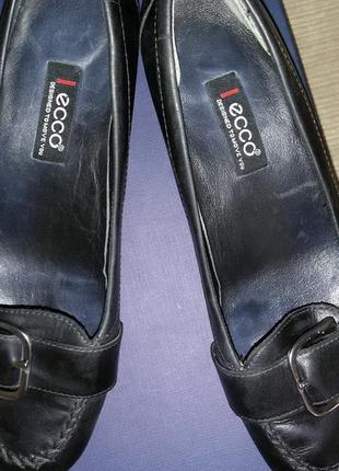 Удобные кожаные туфли бренда ecco размер 37 (24см)9 фото