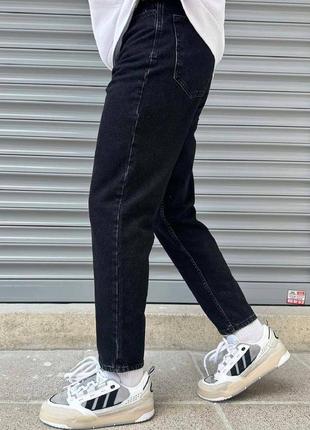 Стильные джинсы mom из плотного денима в тёмно-сером цвете1 фото