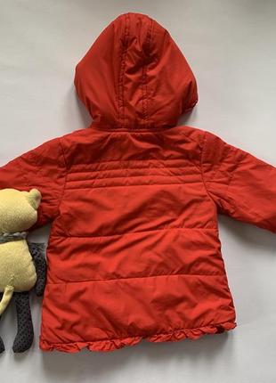 Куртка ветровка красная на 9 месяцев с рюшиками6 фото