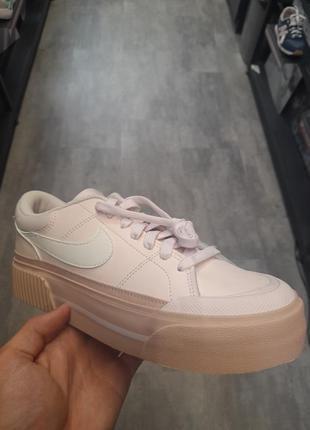 Кроссовки nike