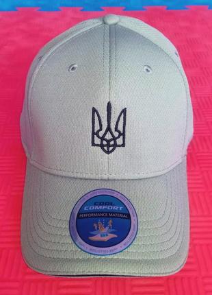 Кепка coolmax серая с гербом.