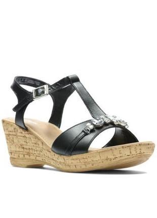 Р.38,39 clarks жіночі шкіряні босоніжки оригінал