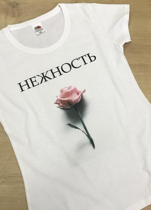 Футболка з принтом