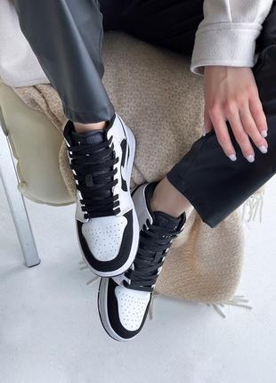 Кроссовки air jordan cmft viz air 11 ltr stealth pack 1 retro mid tuxedo5 фото