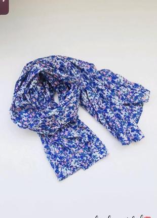 Голубой объемный натуральный шарф с цветами