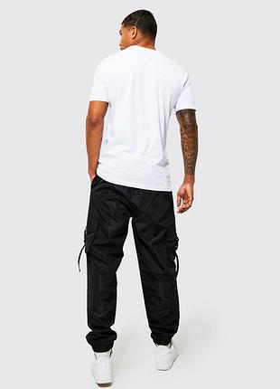 Штани boohoo elastic waist slim fit man shell cargo jogger2 фото