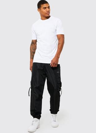 Штани boohoo elastic waist slim fit man shell cargo jogger3 фото