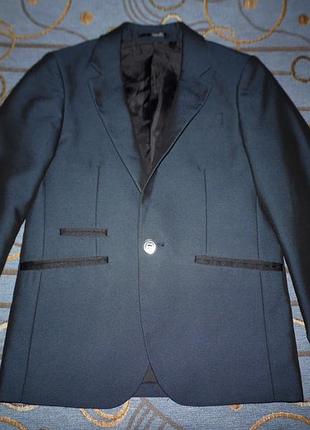 Удобный пиджак для школы 7 лет