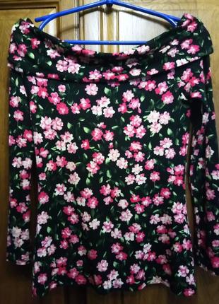 Квітковий лонгслів зі спущеними плечіма