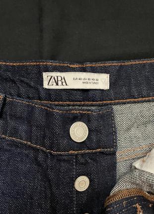 Прямые темные джинсы zara