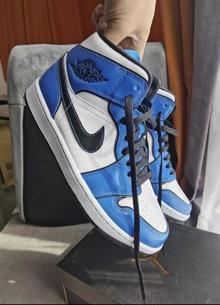 Кроссовки nike air jordan 1 retro mid signal blue  найк аир джордан оригинал