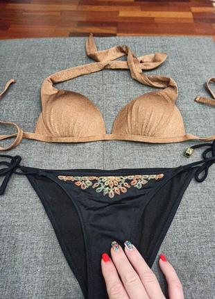 Красивый  купальник бюст металлизированной ниткой