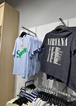 Трендова футболка з принтом sprite h&m бавовняна жіноча футболка з малюнком sprite h&m призначається на бренд