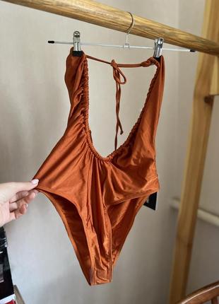 Купальник цільний суцільний з вирізом оранжевий гірчичний жіночий новий закритий модний7 фото