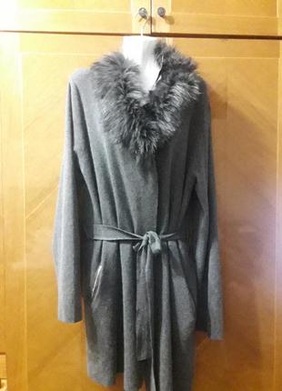 Новий   стильний кардиган з хутряним коміром р. 18 від f & f