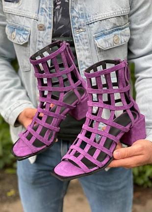 Фиолетовые замшевые босоножки для худи ножки сеточкой много цветов