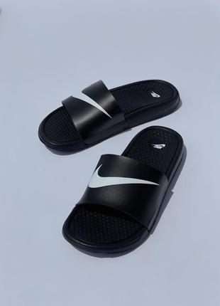 Шльопанці slippers nike dot black