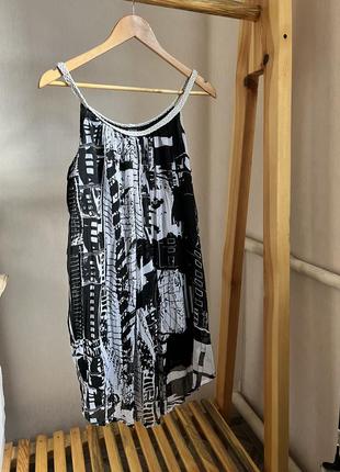 Новое женское платье черное свободного кроя свободной