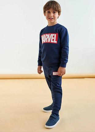 Трикотажные джоггеры marvel