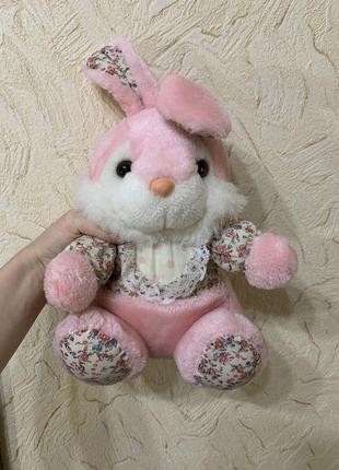 Мягкая игрушка розовый зайчик