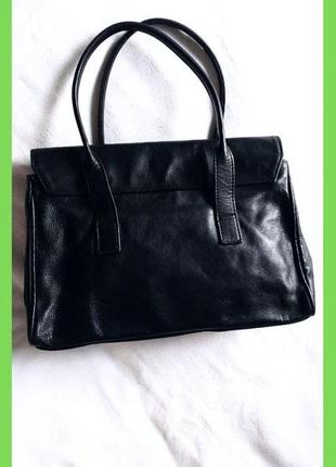 Жіноча класична чорна сумка, середня, натуральна шкіра, 35х25х10см3 фото