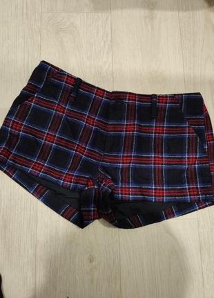 Короткие шерстяные шорты в клетку {клетчатые} hollister