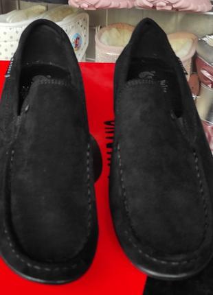 Чорні замшеві (еко)туфлі мокасини для хлопчика8 фото