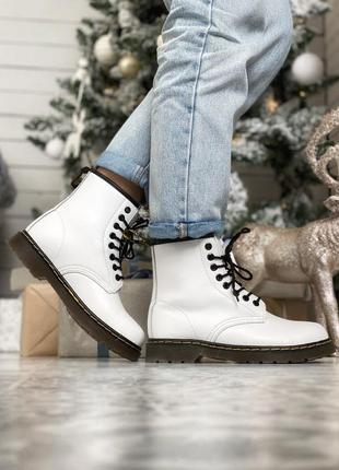 Стильные зимние ботинки dr.martens в белом цвете (осень-зима-весна)😍1 фото