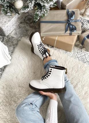 Стильные зимние ботинки dr.martens в белом цвете (осень-зима-весна)😍8 фото