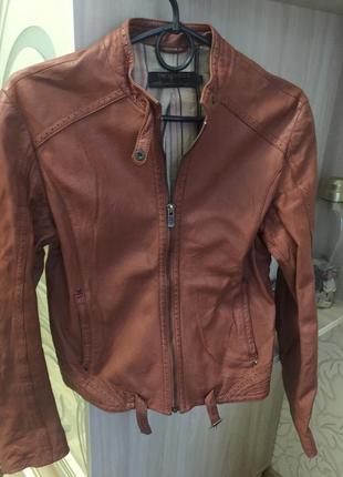 Куртка кожанка рудого кольору