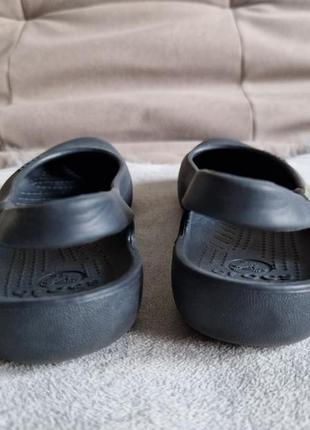Жіночі оригінальні крокси сабо босоніжки crocs закритий носок7 фото