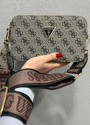 Сумочка в стиле guess 1:1 с оригиналом отличного качества