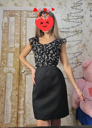 Стильное платье