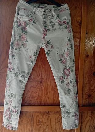 Джинсы в цветы jewelly, eur 38