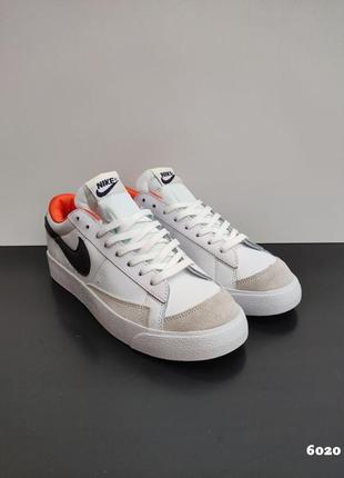 Новые белые кроссовки nike3 фото