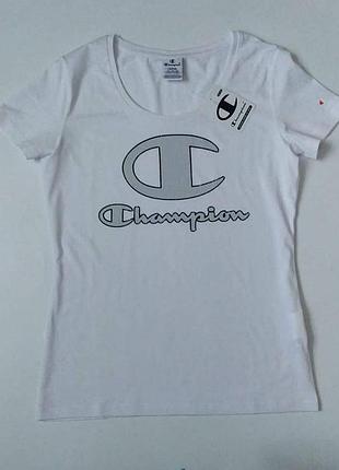 Фирменная футболка