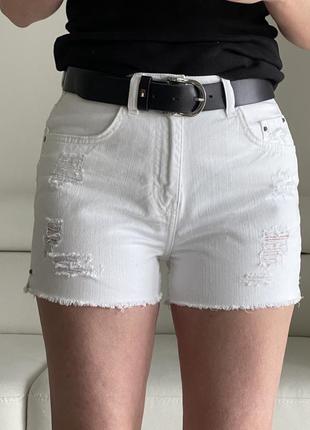 Белые джинсовые шорты zara