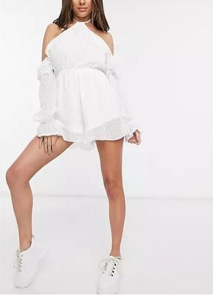 Рожевий ніжний літній комбінезон шортами з рукавами і рюшами