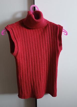 Тнендовый свитер без рукавов