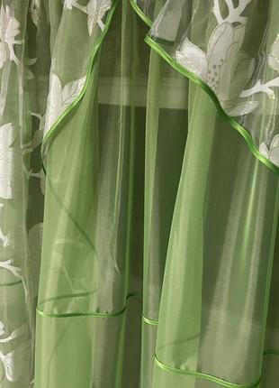 Тюль на кухню зеленого цвета с цветами5 фото