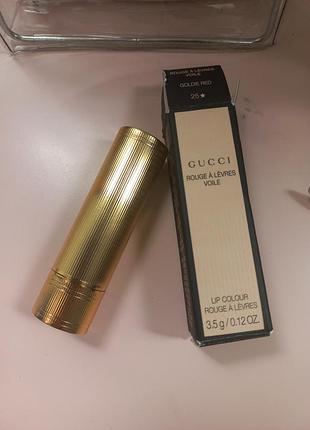 Gucci помада