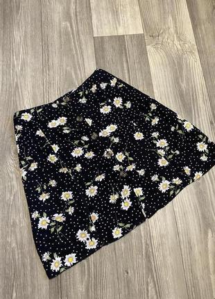 Легкая вискозная юбочка на пуговицах цветочный принт