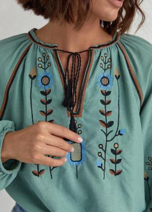Жіноча вишиванка з пишними рукавами на резинці6 фото