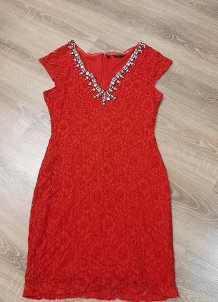 Платье кружевное guess красное
