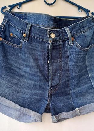 Шорты джинсовые levi's оригинал колор-блок